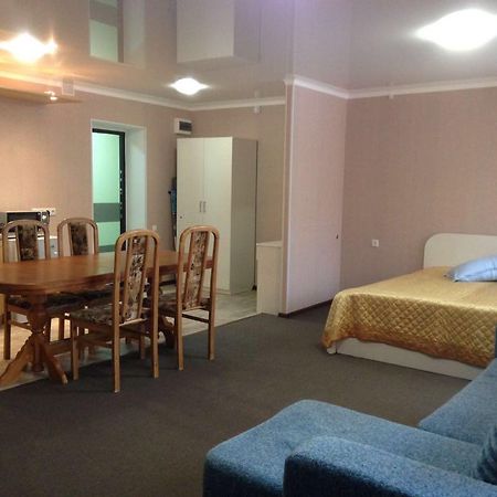 Oolit Hotel Lisakovsk Екстериор снимка