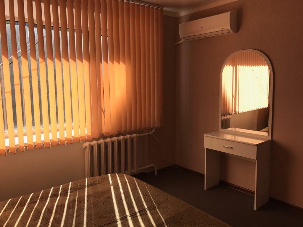 Oolit Hotel Lisakovsk Екстериор снимка